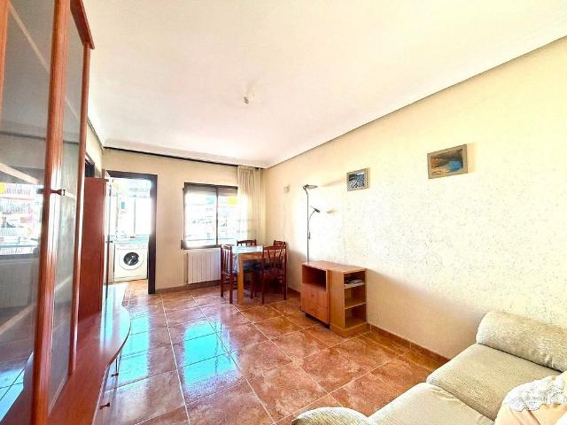 Piso en venta en calle De la Maladeta, Hospitalet de Llobregat, L´, de 66 m² 3 habitaciones por 218.000