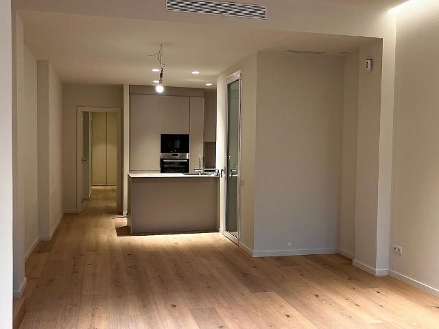 Piso en venta en calle De la Mare de Déu de Gràcia, Barcelona, de 120 m² 3 habitaciones por 597.000