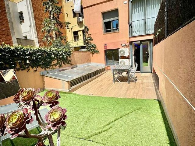 Piso en venta en calle De la Mare de Déu del Coll, Barcelona, de 113 m² 2 habitaciones por 440.000 €