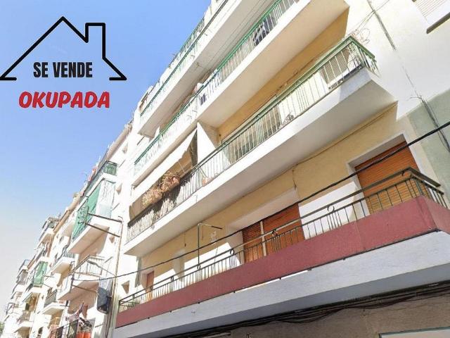 Piso en venta en calle De la Mare de Déu del Corredor, Mataró, de 63 m² 3 habitaciones por 65.800