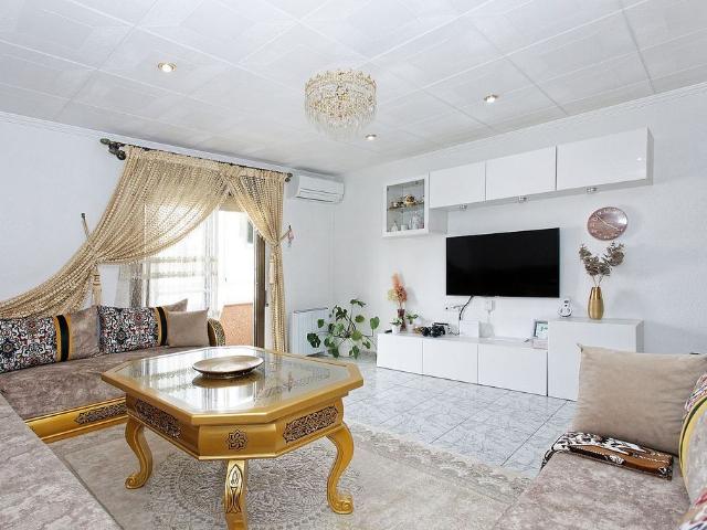 Piso en venta en calle De la Mare de Déu del Socors, Terrassa, de 79 m² 2 habitaciones por 139.000