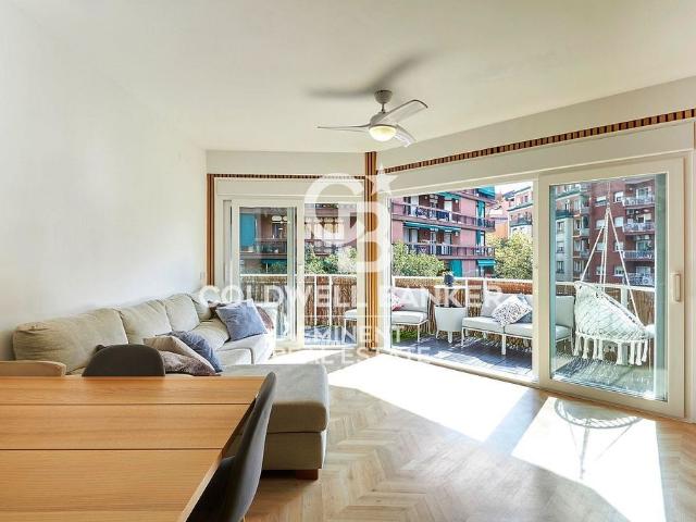 Piso en venta en calle De la Marina, Barcelona, de 150 m² 4 habitaciones por 750.000