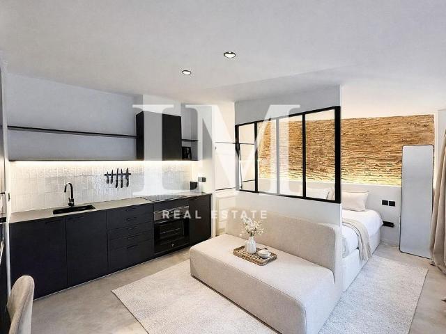 Piso en venta en calle De la Neu de Sant Cugat, Barcelona, de 40 m² 1 habitación por 225.000