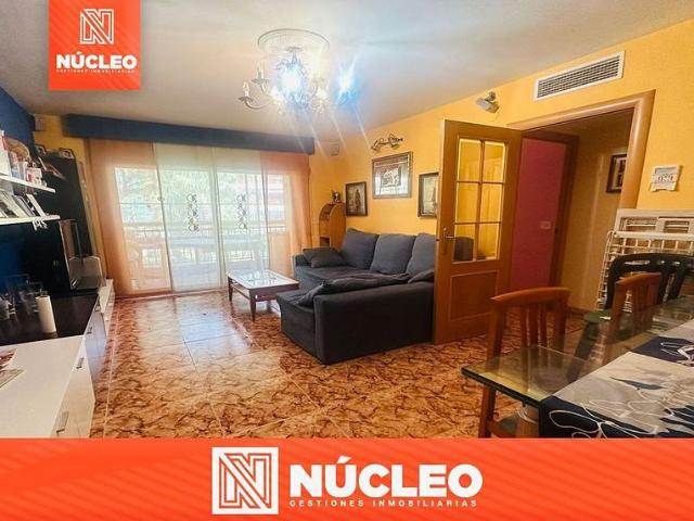 Piso en venta en calle De la Ciutat de Reus, Salou, de 74 m² 3 habitaciones por 234.900