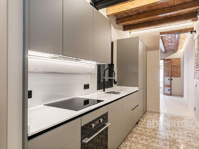Piso en venta en calle De la Concòrdia, Barcelona, de 70 m² 3 habitaciones por 450.000