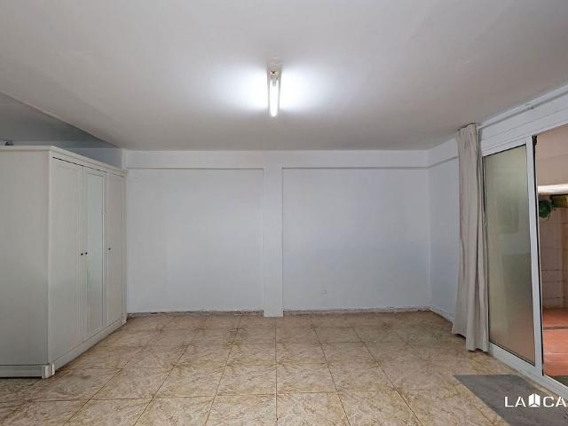 Piso en venta en calle De la Diputació, Barcelona, de 55 m² 2 habitaciones por 289.000