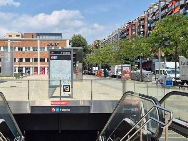 Piso en venta en calle De la Foneria, Barcelona, de 73 m² 3 habitaciones por 230.000
