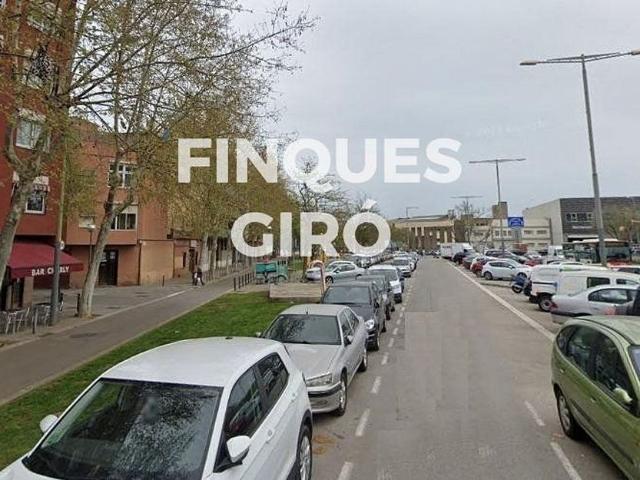 Piso en venta en calle De la Formiga, Barcelona, de 75 m² 2 habitaciones por 164.000