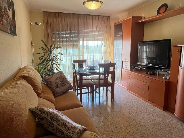Piso en venta en calle De la Gorgonçana, Esparreguera, de 75 m² 3 habitaciones por 197.000
