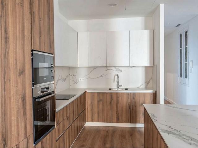 Piso en venta en calle De la Granada del Penedès, Barcelona, de 85 m² 3 habitaciones por 795.000