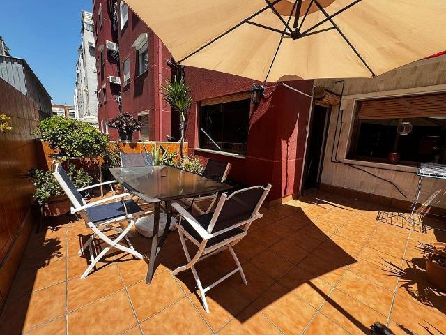 Piso en venta en calle De la Igualtat, Hospitalet de Llobregat, L´, de 83 m² 3 habitaciones por 290.000