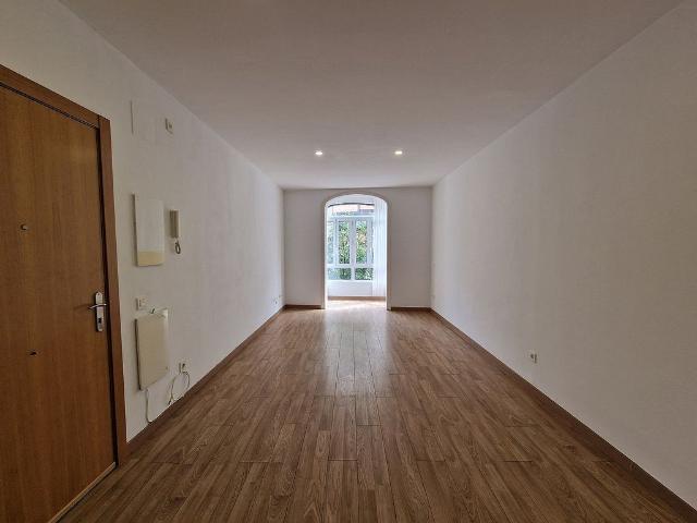 Piso en venta en calle De la Independència, Barcelona, de 70 m² 2 habitaciones por 390.000