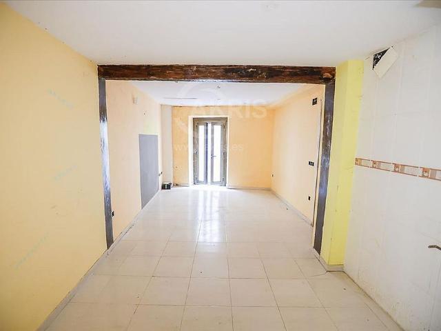 Piso en venta en calle De la India, Alcover, de 58 m² 2 habitaciones por 61.000