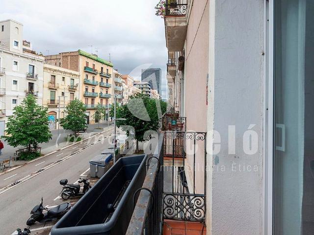 Piso en venta en Barcelona, de 82 m² 2 habitaciones por 480.000