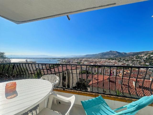 Piso en venta en calle De la Pujada del Puig Rom, Roses, de 62 m² 2 habitaciones por 269.000