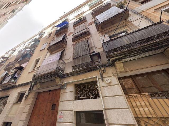Piso en venta en calle De la Reina Amàlia, Barcelona, de 33 m² 1 habitación por 105.000