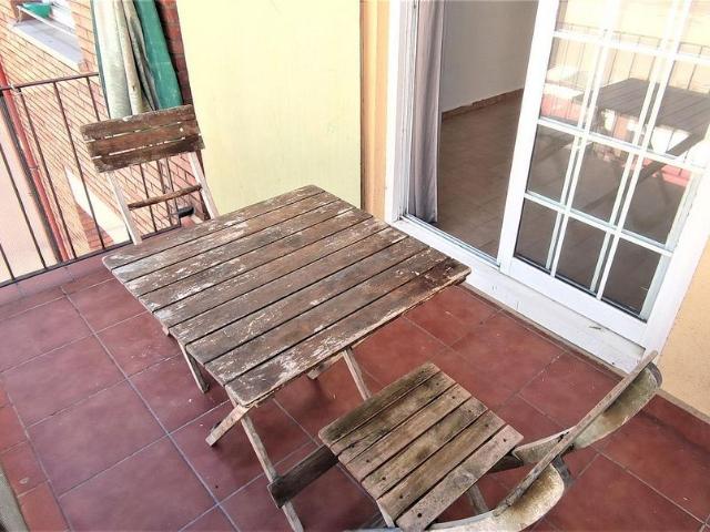 Piso en venta en calle De la Riera Alta, Barcelona, de 57 m² 3 habitaciones por 425.000