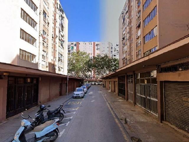 Piso en venta en calle De la Riereta, Barcelona, de 38 m² 2 habitaciones por 101.300