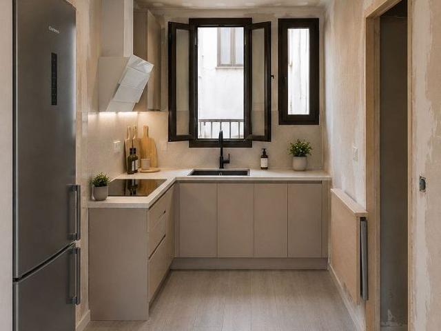 Piso en venta en calle De la Riereta, Barcelona, de 43 m² 2 habitaciones por 260.000