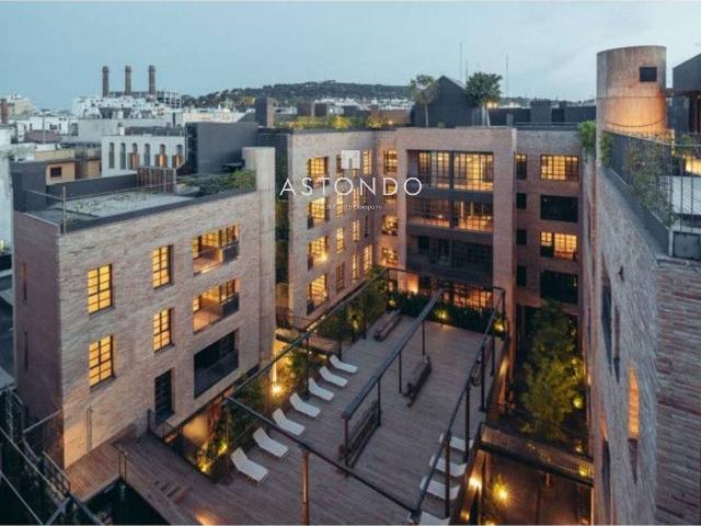 Piso en venta en calle De la Riereta, Barcelona, de 72 m² 2 habitaciones por 496.000