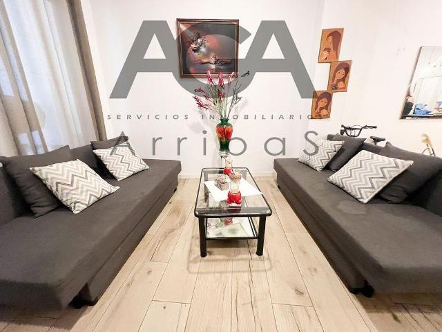 Piso en venta en calle De la Selva, Badalona, de 95 m² 3 habitaciones por 170.000