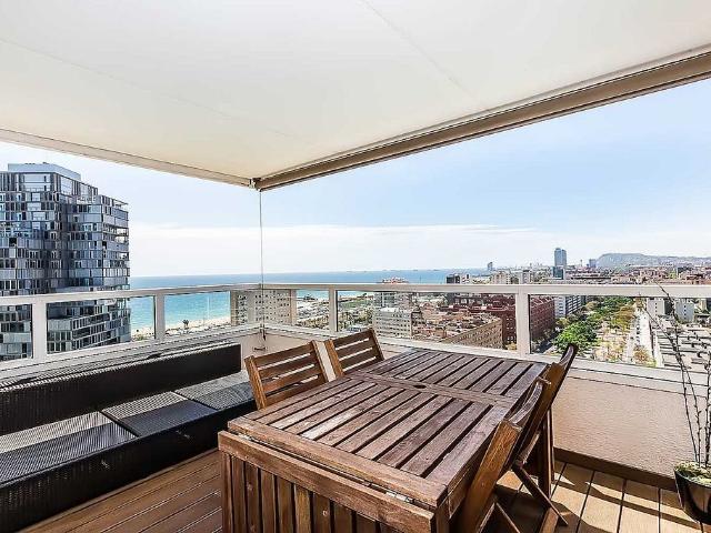Piso en venta en calle De la Selva de Mar, Barcelona, de 106 m² 3 habitaciones por 799.000