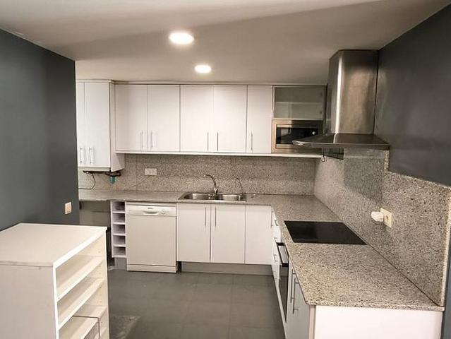 Piso en venta en calle De la Soledat, Igualada, de 60 m² 2 habitaciones por 169.000