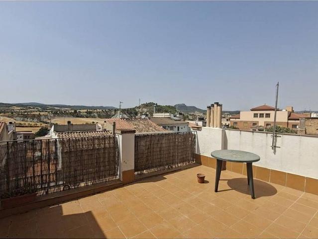 Piso en venta en calle De la Soledat, Igualada, de 69 m² 3 habitaciones por 155.000