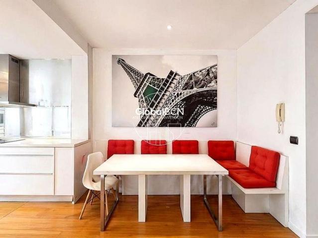 Piso en venta en calle De la Verge del Pilar, Cornellà de Llobregat, de 78 m² 2 habitaciones por 348.000