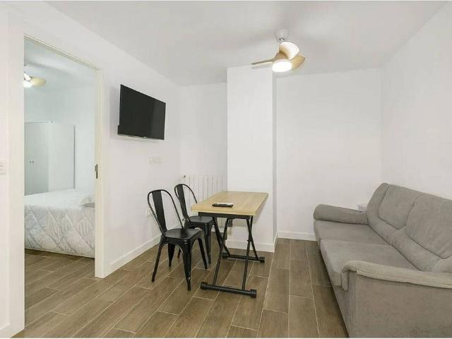 Piso en venta en calle De la Victòria, Barcelona, de 41 m² 2 habitaciones por 135.000