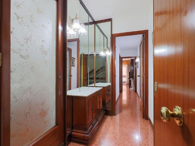 Piso en venta en calle De la Vinyeta, Hospitalet de Llobregat, L´, de 72 m² 3 habitaciones por 285.000