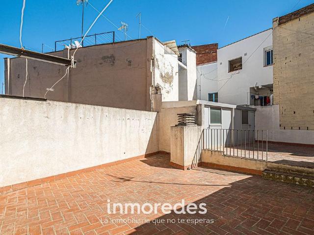 Piso en venta en calle De L'albareda, Hospitalet de Llobregat, L´, de 53 m² 2 habitaciones por 175.000