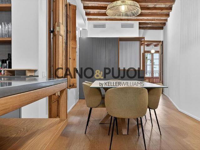 Piso en venta en calle De L'arc de Sant Ramon del Call, Barcelona, de 105 m² 3 habitaciones por 520.000