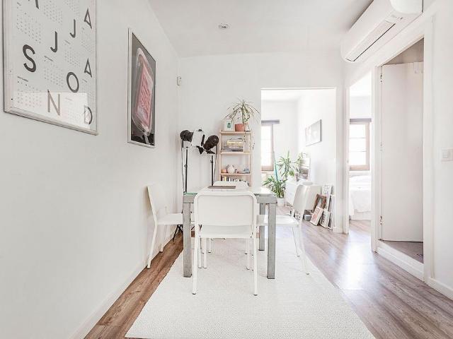 Piso en venta en calle De L'argenter, Barcelona, de 36 m² 1 habitación por 205.000