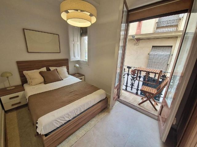 Piso en venta en calle De L'atlàntida, Barcelona, de 32 m² 1 habitación por 239.000
