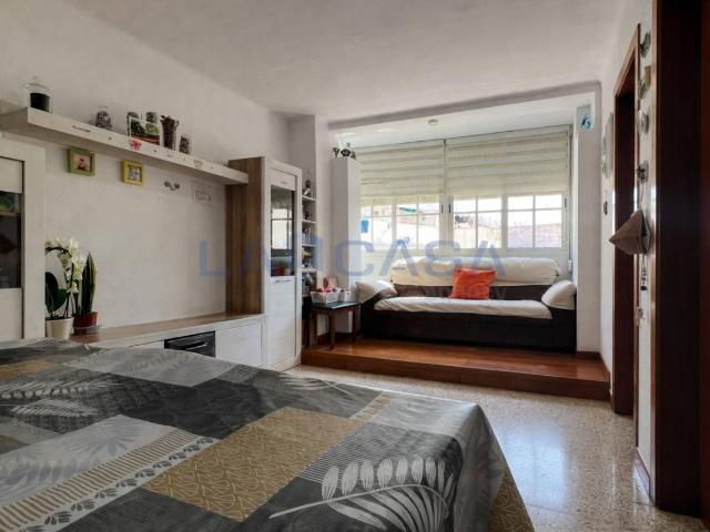 Piso en venta en Calle de les Aigües del Llobregat 08905