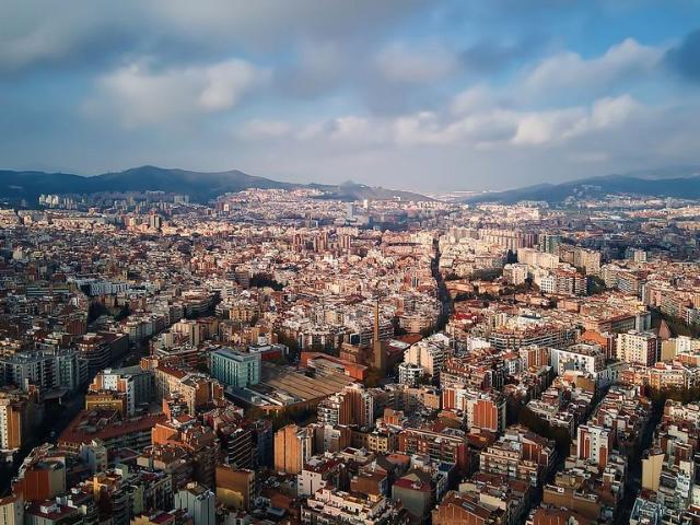 Piso en venta en calle De Les Aigües del Llobregat, Hospitalet de Llobregat, L´, de 55 m² 2 habitaciones por 169.000