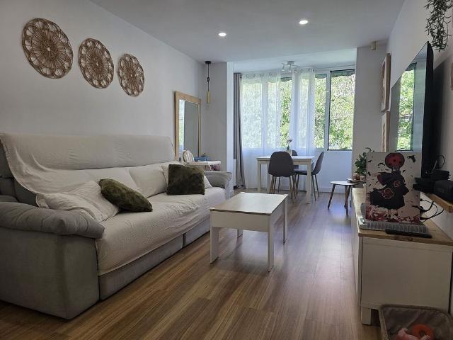 Piso en venta en calle De Les Aigües del Llobregat, Hospitalet de Llobregat, L´, de 79 m² 3 habitaciones por 290.000