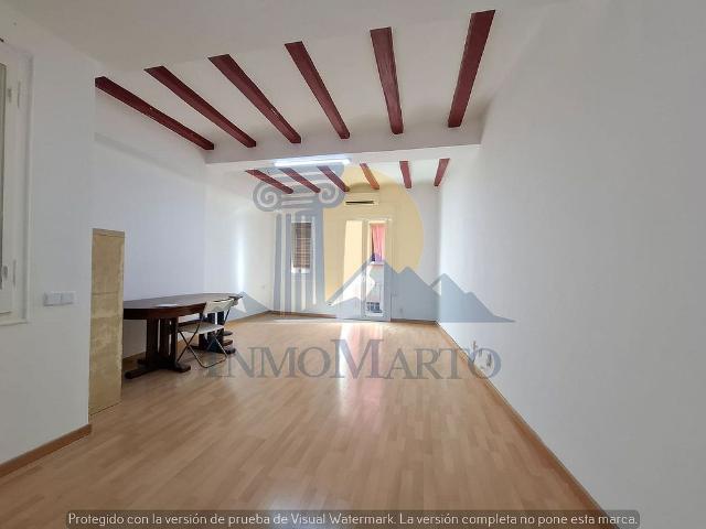 Piso en venta en calle De Les Carretes, Barcelona, de 42 m² 1 habitación por 179.000