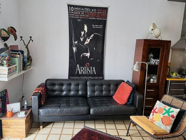 Piso en venta en calle De Les Carretes, Barcelona, de 52 m² 2 habitaciones por 240.000