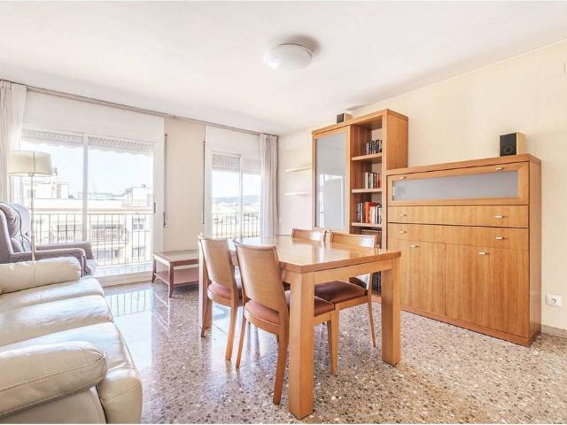 Piso en venta en calle De L'escultor Armengol, Terrassa, de 95 m² 4 habitaciones por 285.000