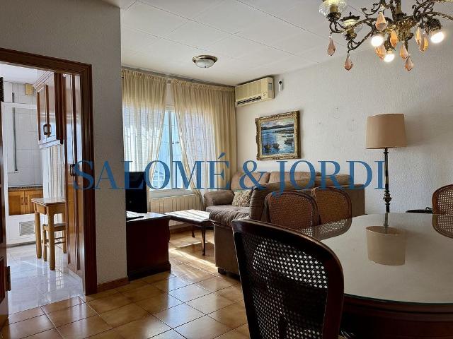 Piso en venta en calle De L'esplanada, Mataró, de 111 m² 3 habitaciones por 280.000