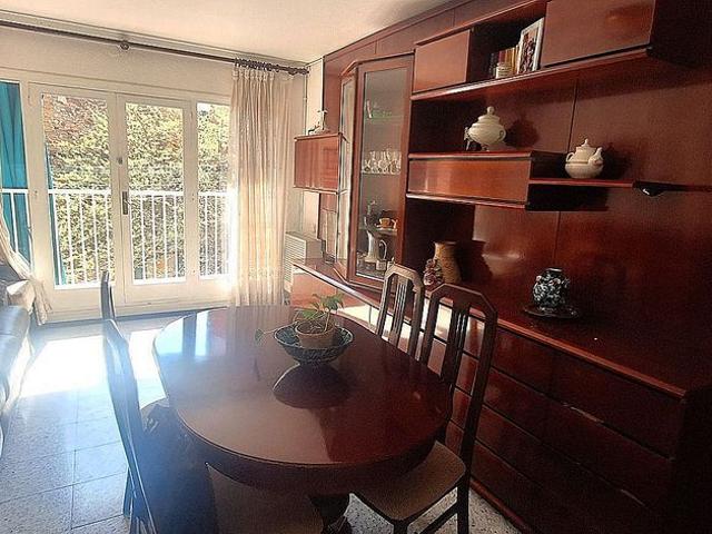Piso en venta en calle De L'esport, Sant Andreu de la Barca, de 75 m² 4 habitaciones por 140.000