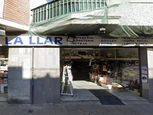 Piso en venta en calle De L'estadella, Barcelona, de 50 m² 2 habitaciones por 131.820