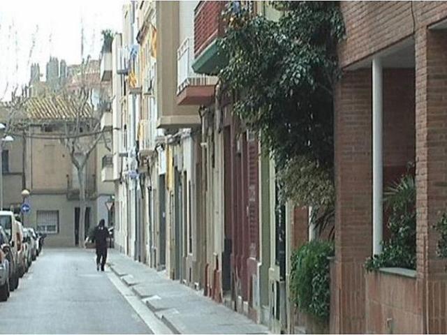 Piso en venta en calle De Lepanto, Badalona, de 60 m² 2 habitaciones por 40.500