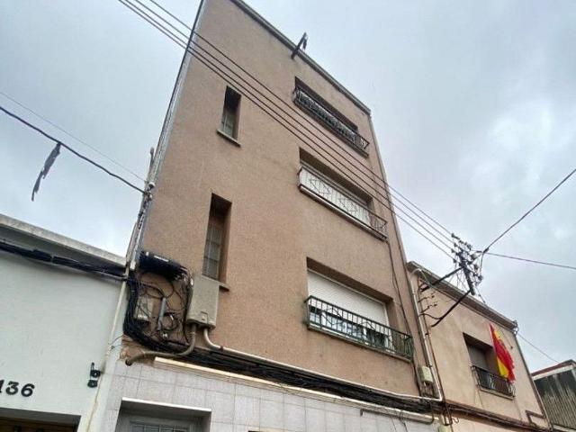 Piso en venta en calle De L'hoquei, Terrassa, de 75 m² 2 habitaciones por 98.000