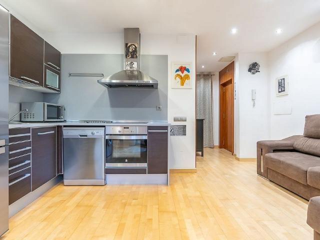 Piso en venta en calle De L'hospital, Reus, de 56 m² 2 habitaciones por 135.000