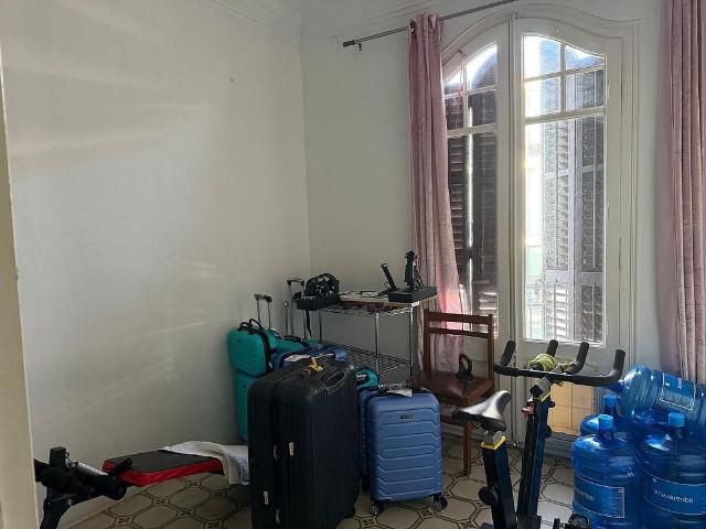Piso en venta en calle De Llança, Barcelona, de 116 m² 4 habitaciones por 470.000