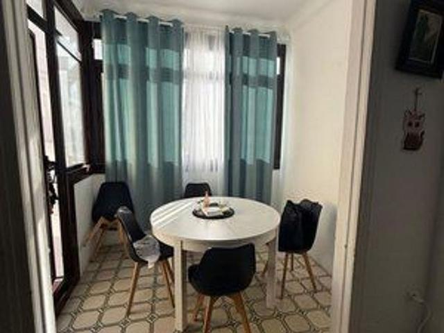 Piso en venta en calle De Llança, Barcelona, de 116 m² 4 habitaciones por 470.000
