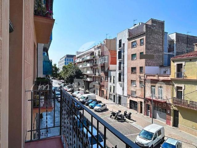 Piso en venta en calle De Lope de Vega, Barcelona, de 46 m² 2 habitaciones por 285.000